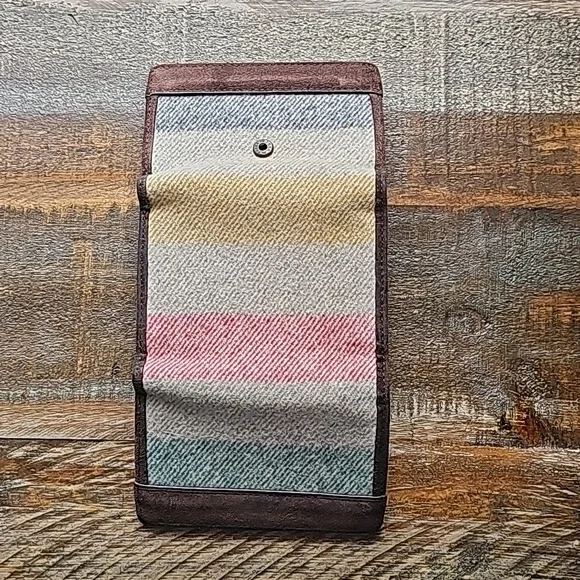 Pendleton Trifold Wallet - Glacier Stripe Wool